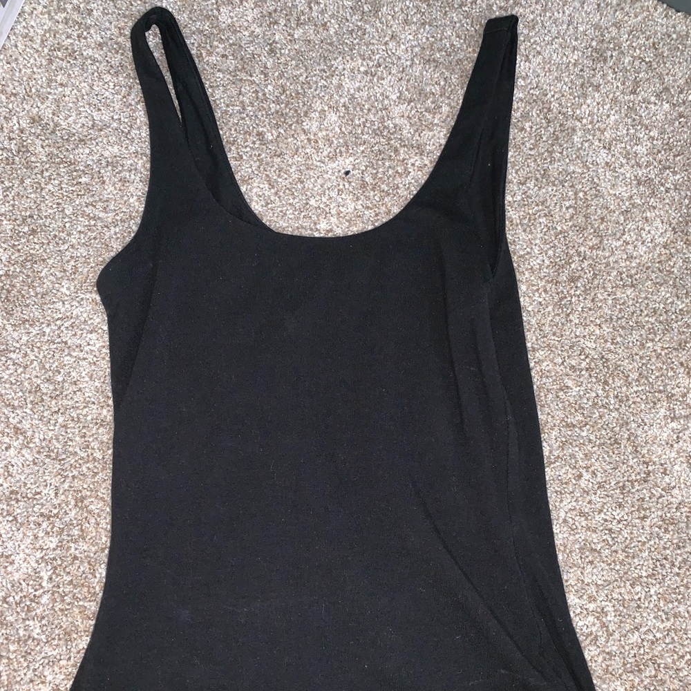 Thick black tank